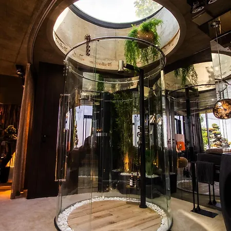 Poets Garden Hotel 5*